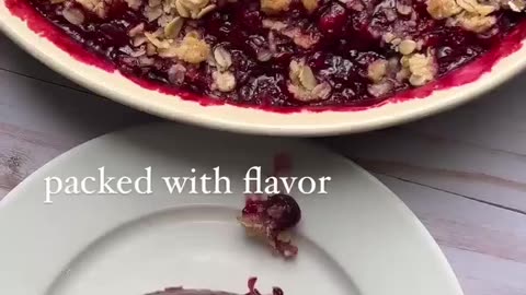 Easy berry crumble