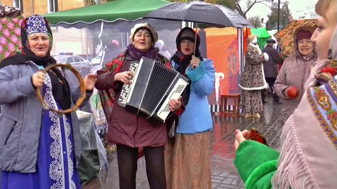 Siberia people dancing in a Fair, Russia. Holiday, Songs, City. This and That Florida USA