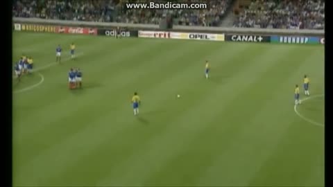 insane roberto carlos freekick