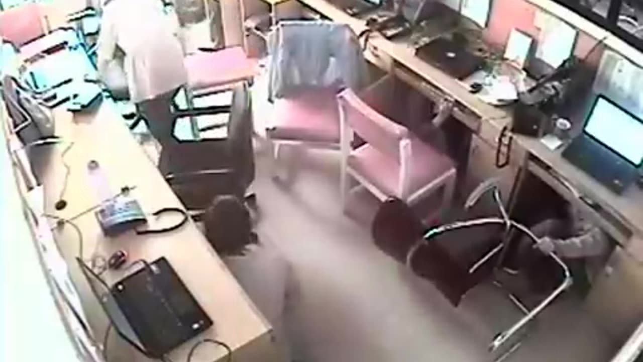 May 12, 2015 Earthquake CCTV footage Kathmandu