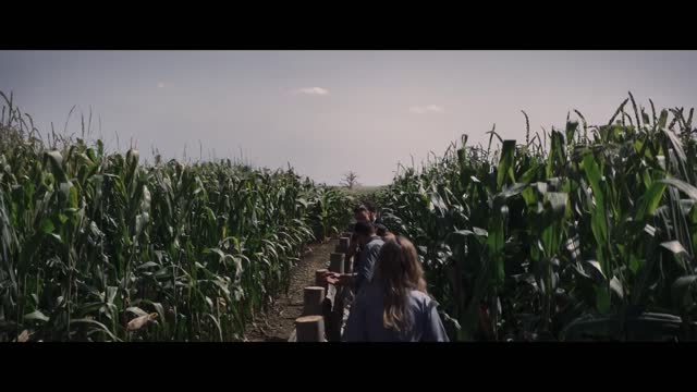 233_Escape the Field (2022 Movie)