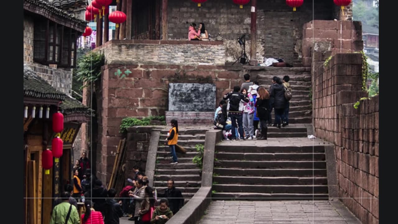 Fenghuang, the ancient town that takes you back in time