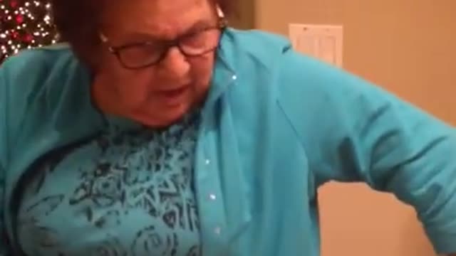 Old Hag Doesn't Know Siri Commands