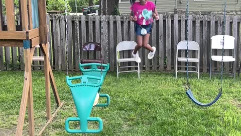 Laiyla Swinging