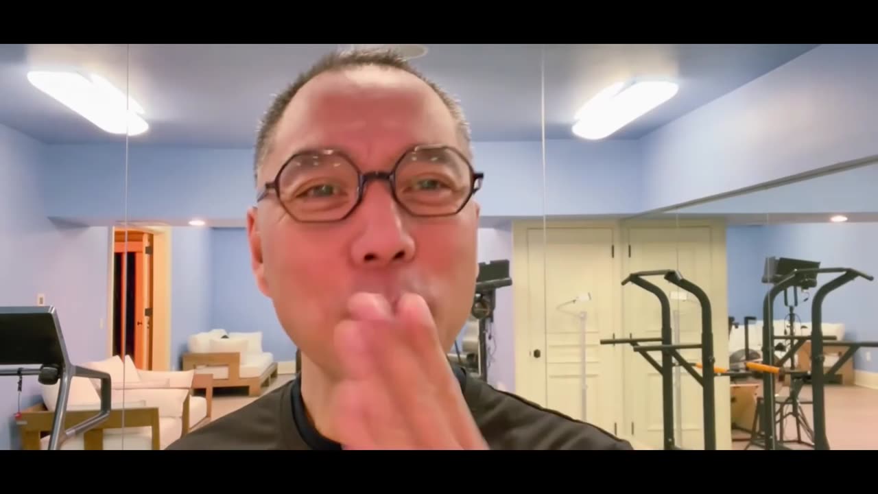 20220118文贵先生GETTR¹：感谢很多战友为我和八弟修复照片和制作的视频，太平联盟的官司五年来一直和共产党攻击爆料革命的偶然行动