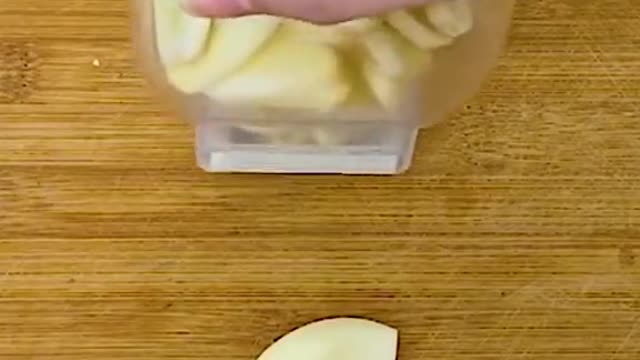 A new way to Slice garlic #goodthing #goodstuff #fyp #useful #kitchen