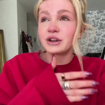 Woman gets punched in the head on NYC streets for no reason