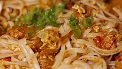 SPICY CHICKEN NOODLES