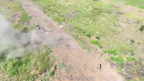 Russian wounded by FPV is killed by his fellow fleeing squadmate