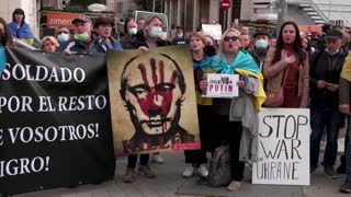 Javier Bardem protests outside Russian embassy