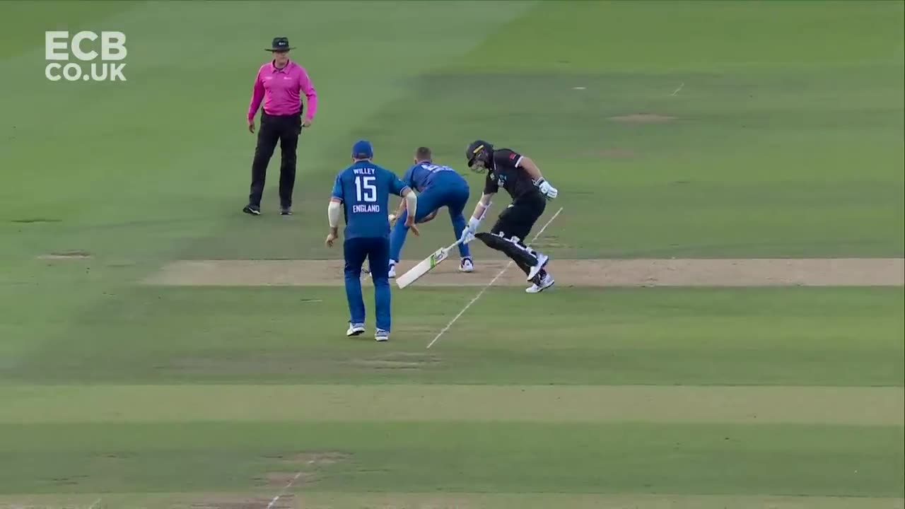 Dawid Malan Stars with 127 | Highlights - England v New Zealand | 4th Men's Metro Bank ODI 2023