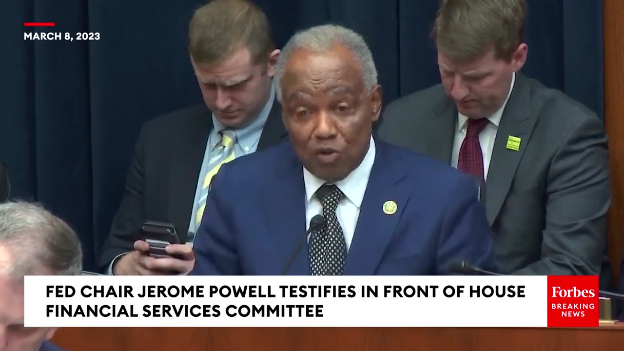 ‘Listen To Me’- Dem Lawmaker Warns Powell The US Is On The Verge Of Making A ‘Terrible Mistake’