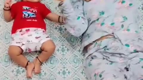 mom and Cute baby Fun Viral