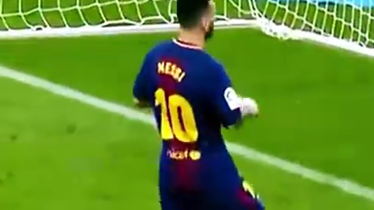 MESSI is OP 🔥 #Messi #Skills