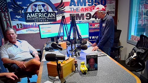 AS BIDEN BLABBERS XI GETS STANDING O