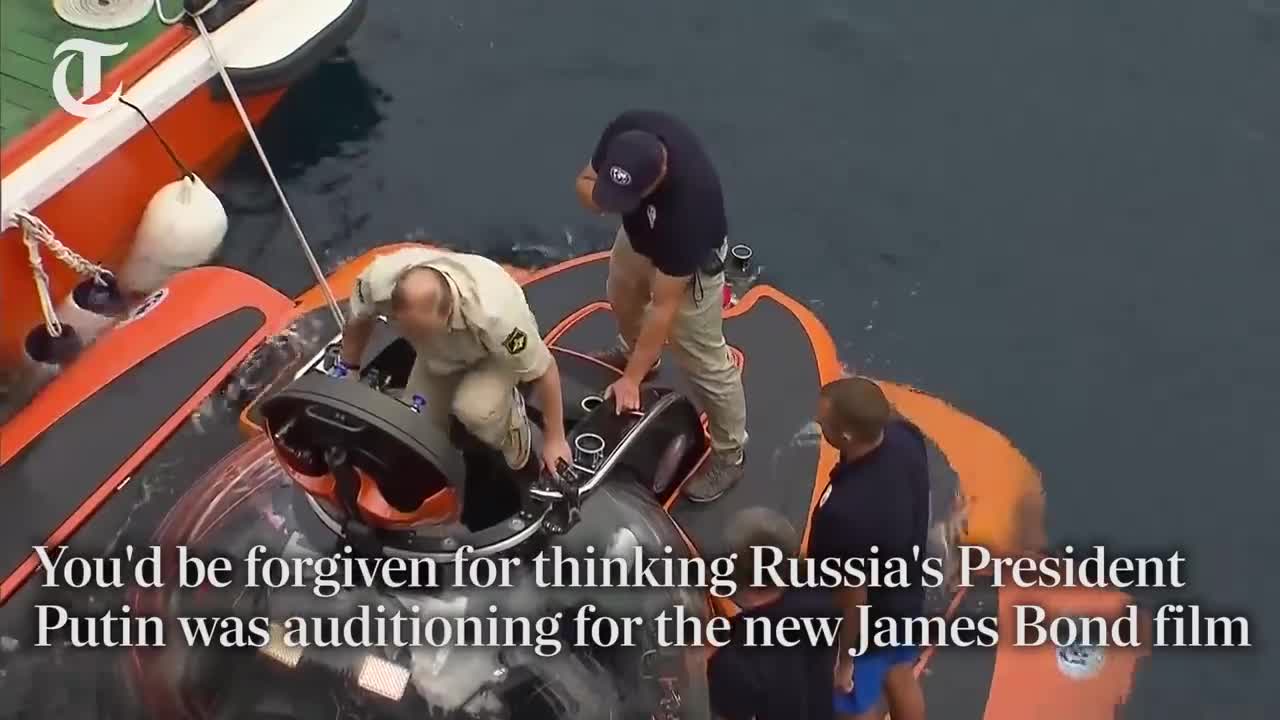 Russian President Vladimir Putin pays visit to Crimea in a submarine