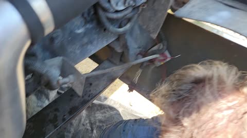 REMOVING THE OIL PAN from a 2000 FREIGHTLINER CLASSIC
