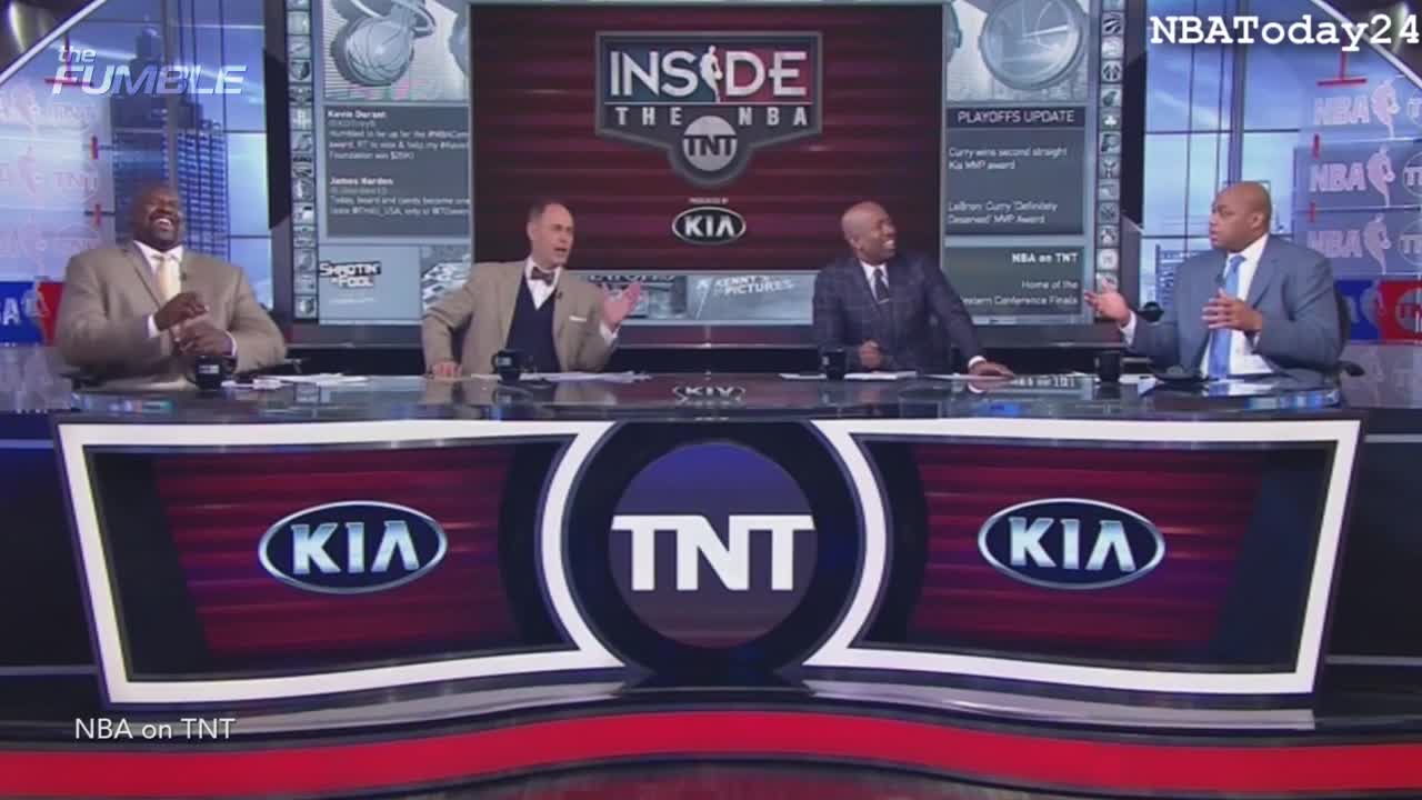 Charles Barkley Can't Spell, Shaq Thinks It's Hilarious