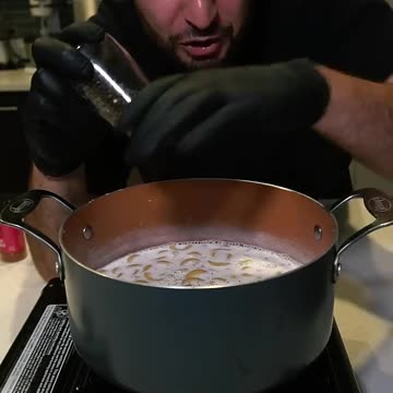 3 Ingredient Mac and Cheese (Delicious)