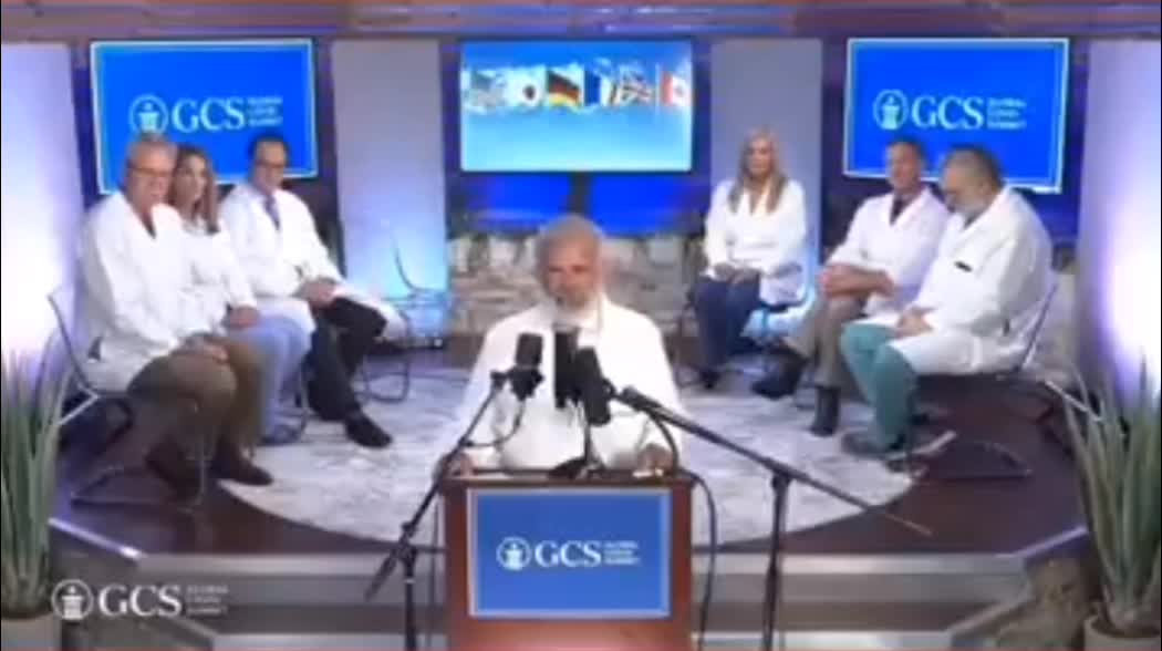 Doctors wear white shirt