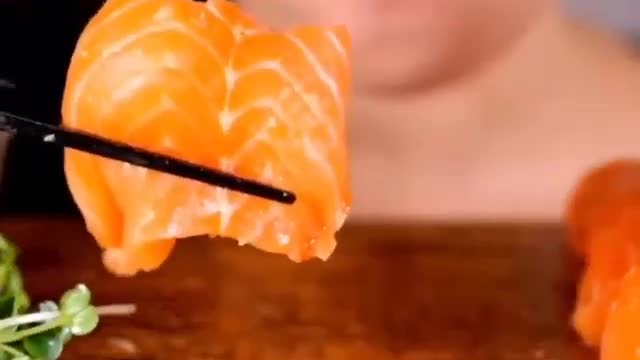 ASMR EATING