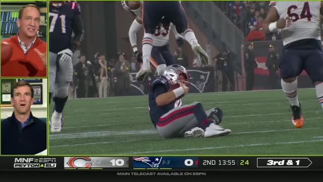 Mac Jones kicks Jaquan Brisker in the nuts & he gets a REVENGE INT