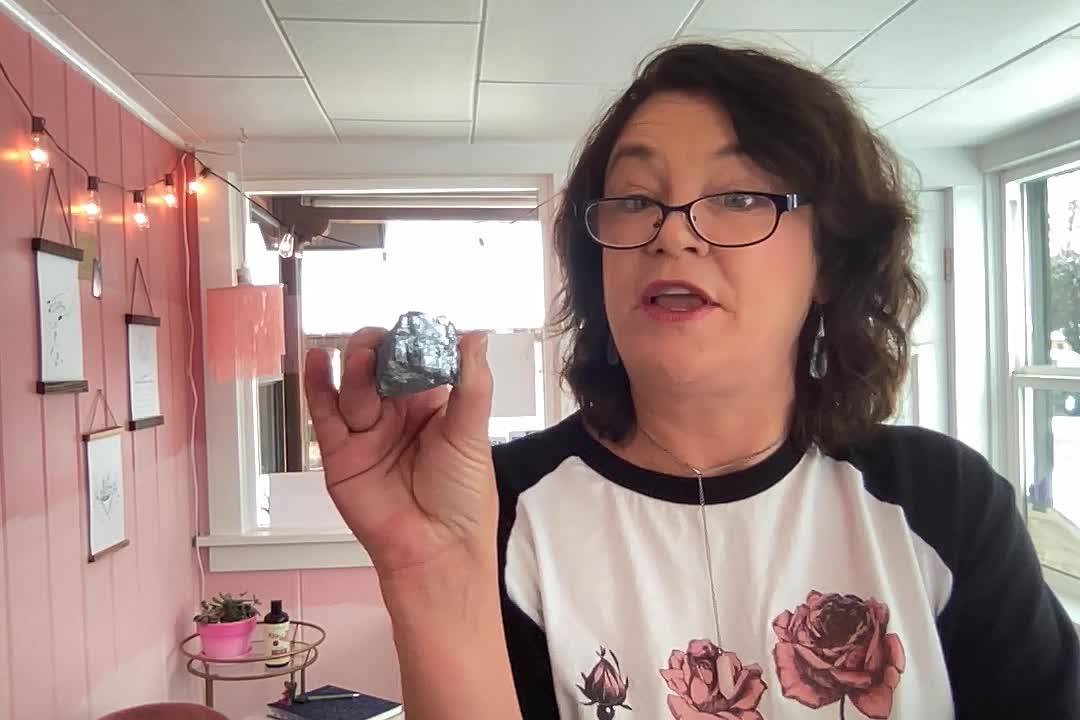 First video of the new year and the color of the day is...
