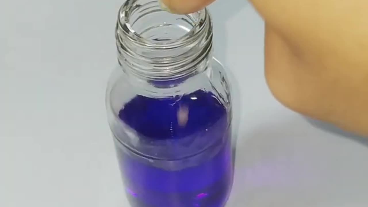 Simple science experiment please don't try to this experiment at home