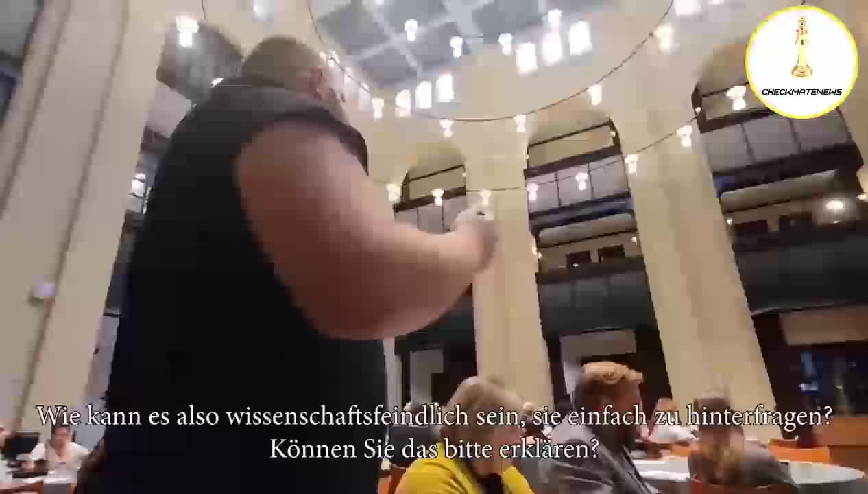 Ein Mann wird von einem Verrückten auf einem Impfstoff-Symposium in Texas angegriffen und gewürgt
