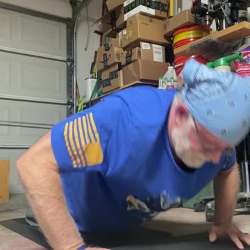 PUSH-UP DAY, 60-4-60, Day 43, Kneeling Push-Up Rows