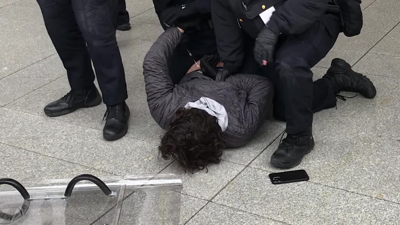 Ryan Zink Films Jan. 6 Vandalism at U.S. Capitol