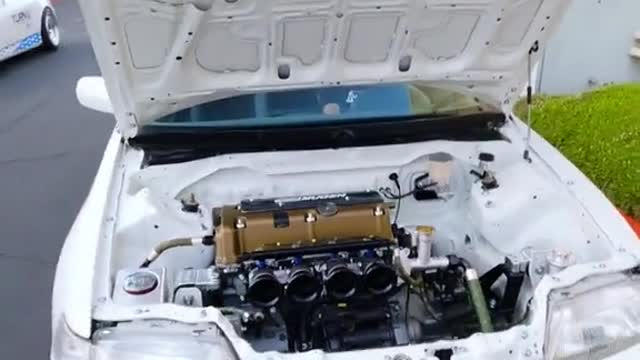 The sound when the engine starts.