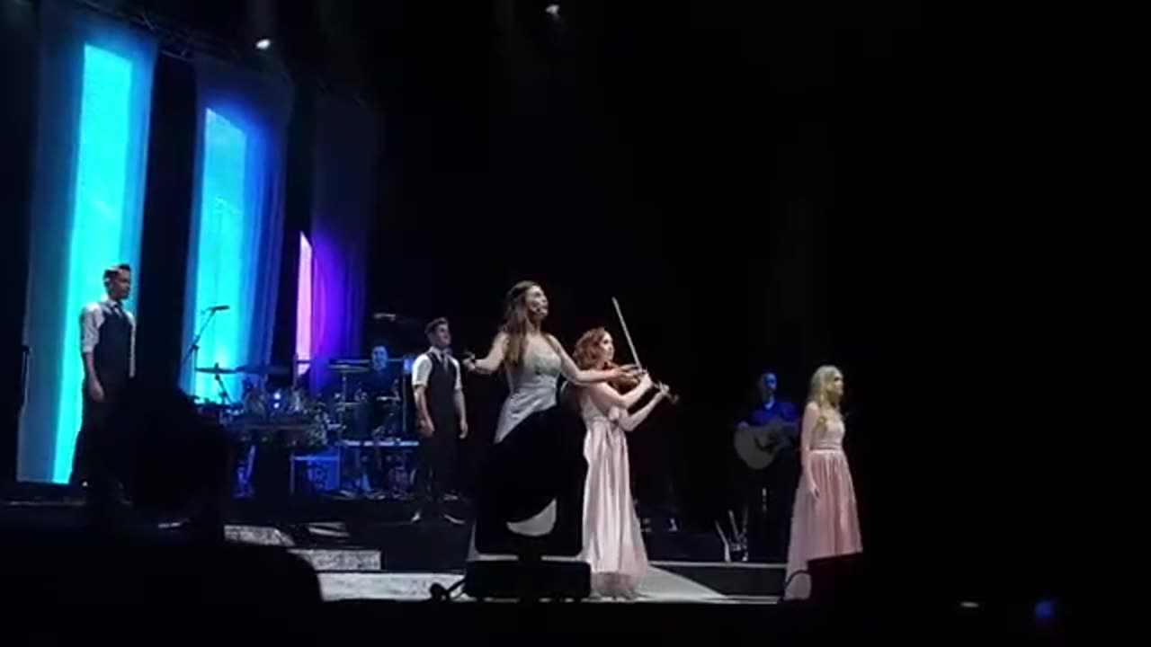 Celtic Woman Budapest Concert Live Orinoco Flow