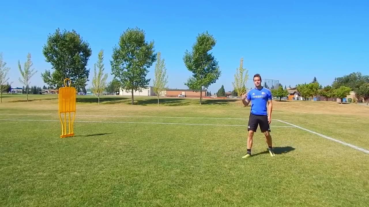 ⚽ Skill Move Mastery: Step-by-Step Tutorial To Master Soccer Moves 🌟