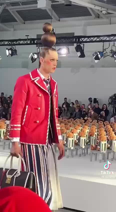 Freak Fashion - no Gender Ugly AS ___ WHAT? SAY NO TO THIS