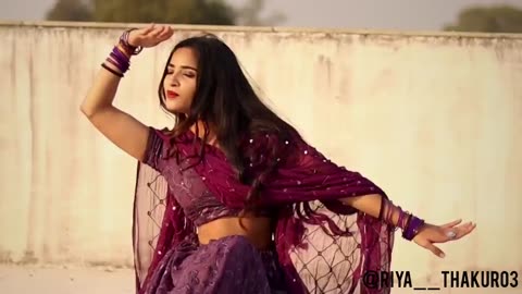 BEAUTIFUL GIRL DANCE IN BOLLYWOOD MUSIC