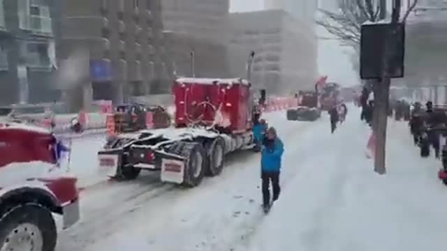 Canada, truckers arrive in Quebec City to end vaccine mandates in solidarity with those in Ottawa.