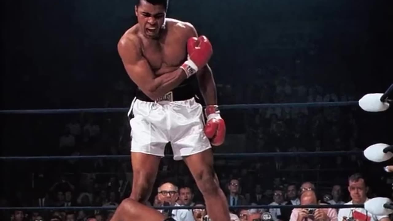 Muhammad Ali Sees Hes old Boxing Video