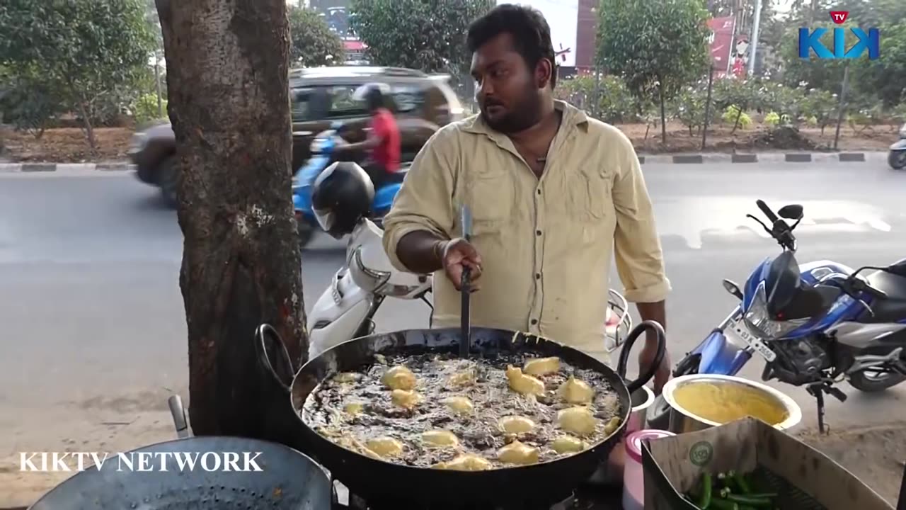 Tomoto Egg Bonda Recipe - Street food