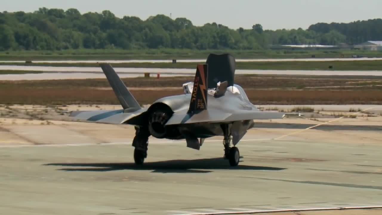 First F-35B Vertical Takeoff Test