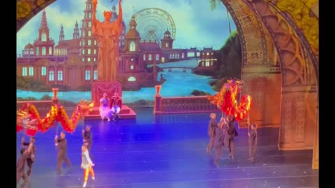 Is Tchaikovsky Rolling Over In His Grave ? Joffrey Ballet Nutcracker