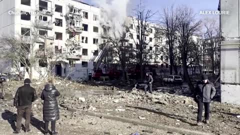 Civilian apartment buildings shelled in Kharkiv