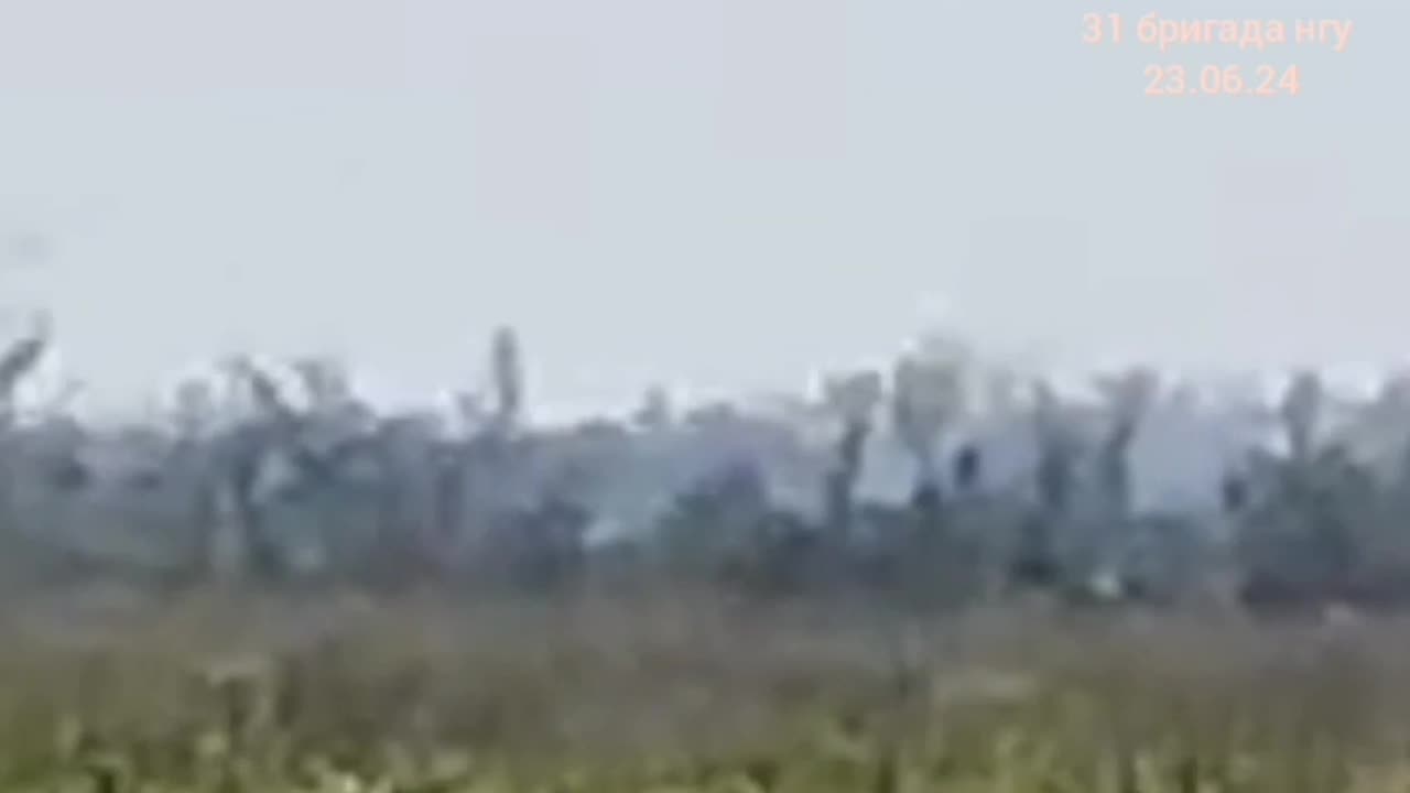 ✈️🔥 The video of shot down of Russian Su-25 by the National Guardsmen