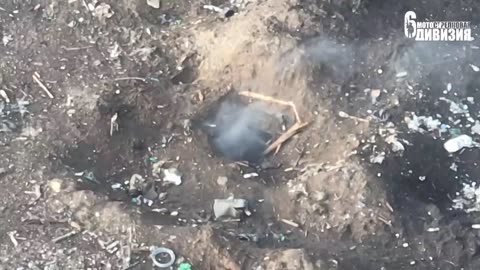 Dropping ammunition from a copter of the 6th MSD into a dry mink near Kleshcheyevka.