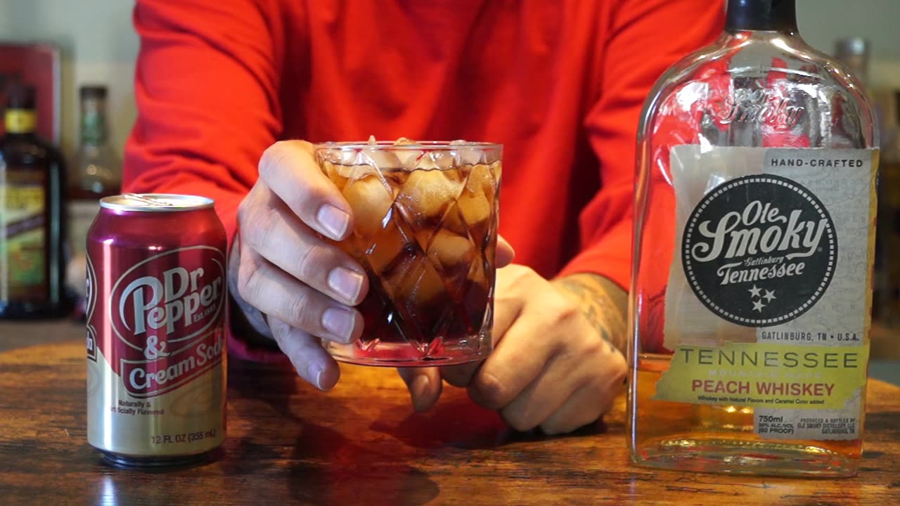 Ole Smoky Peach Whiskey & Dr Pepper Cream Soda