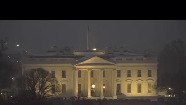 What's going on at the Whitehouse ? Watch the windows.