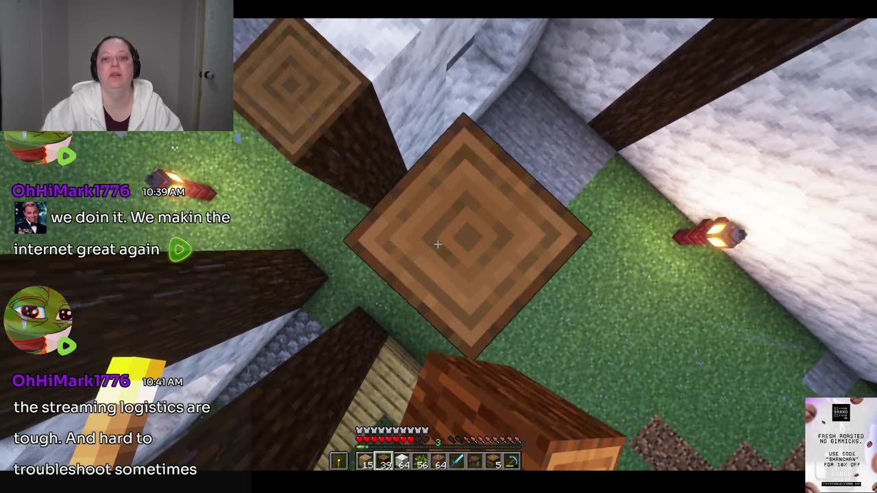 Playing Minecraft on Mochicraft! Building Stuff and Things!