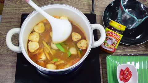 Tom yum Soup by V.THAI FOOD PRODUCT CO.,LTD