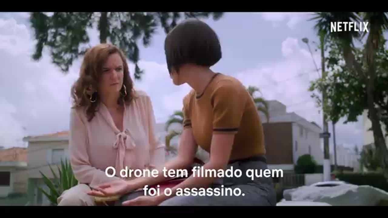 A esquerda está controlando = Onisciente