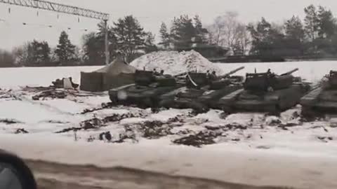 Voronezh rail head with tanks, SPGs
